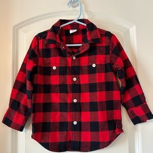 NWT GAP Toddler Boy 2T Buffalo Plaid Button Up Flannel Red and Black
